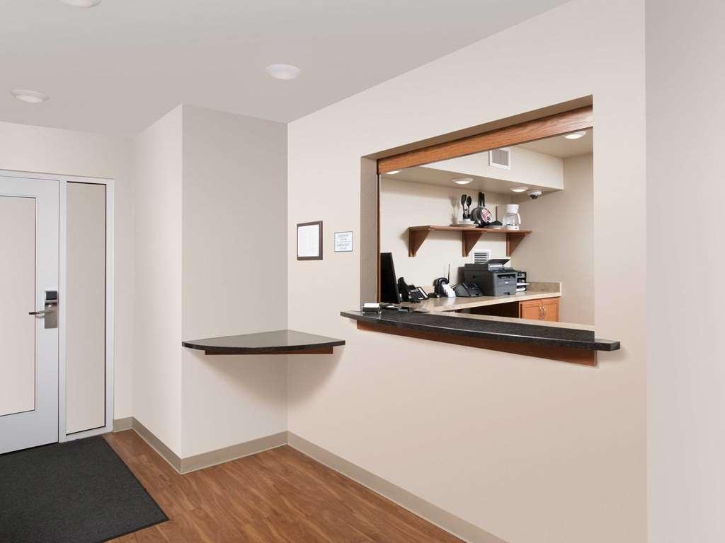 Extended Stay America Select Suites - Wilmington - West Interior foto